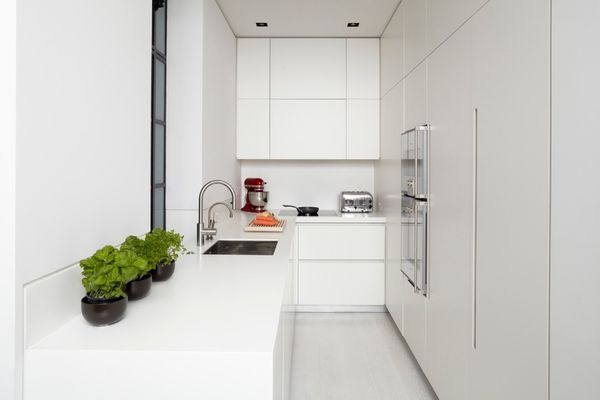 Фото белой кухни