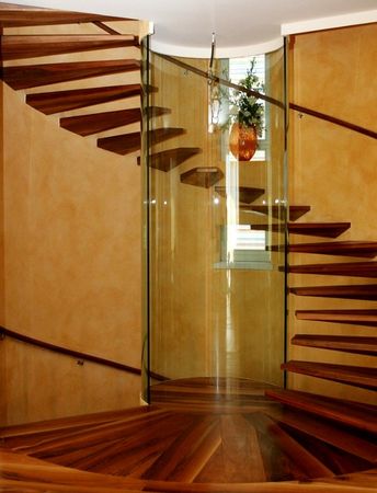 Фото спиральных лестниц